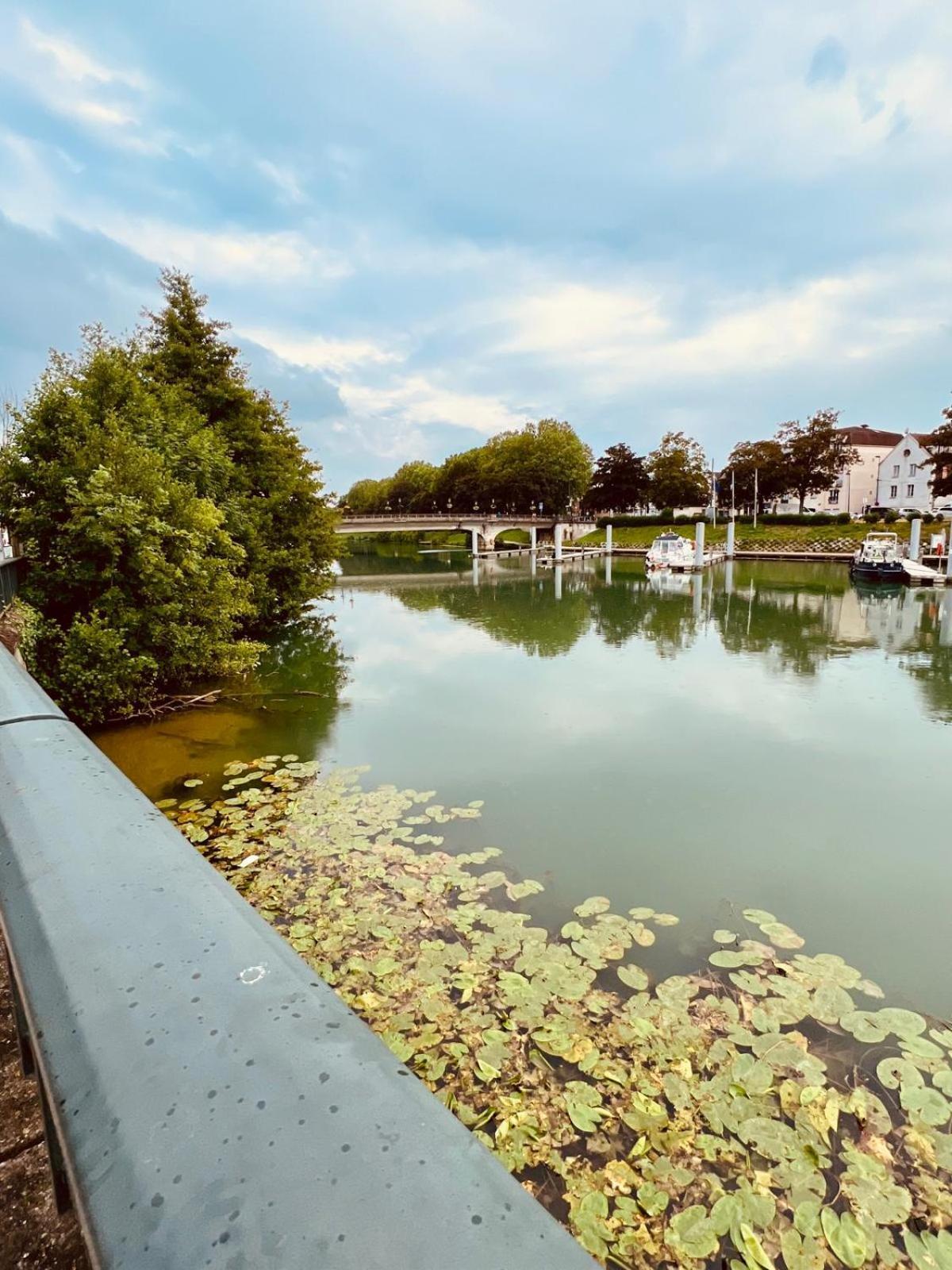 Disney-Bord De Marne-Parking Prive Мо Екстериор снимка